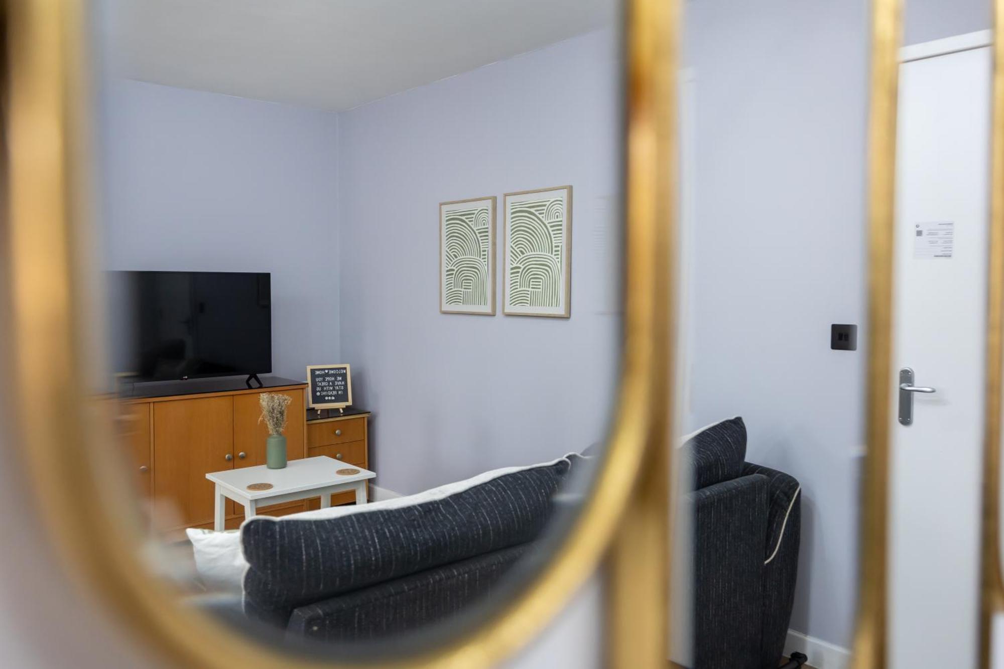 Ferienwohnung Stunning 3Br, Free Parking, Near Town Center, Long Term Discoun Reading Exterior foto
