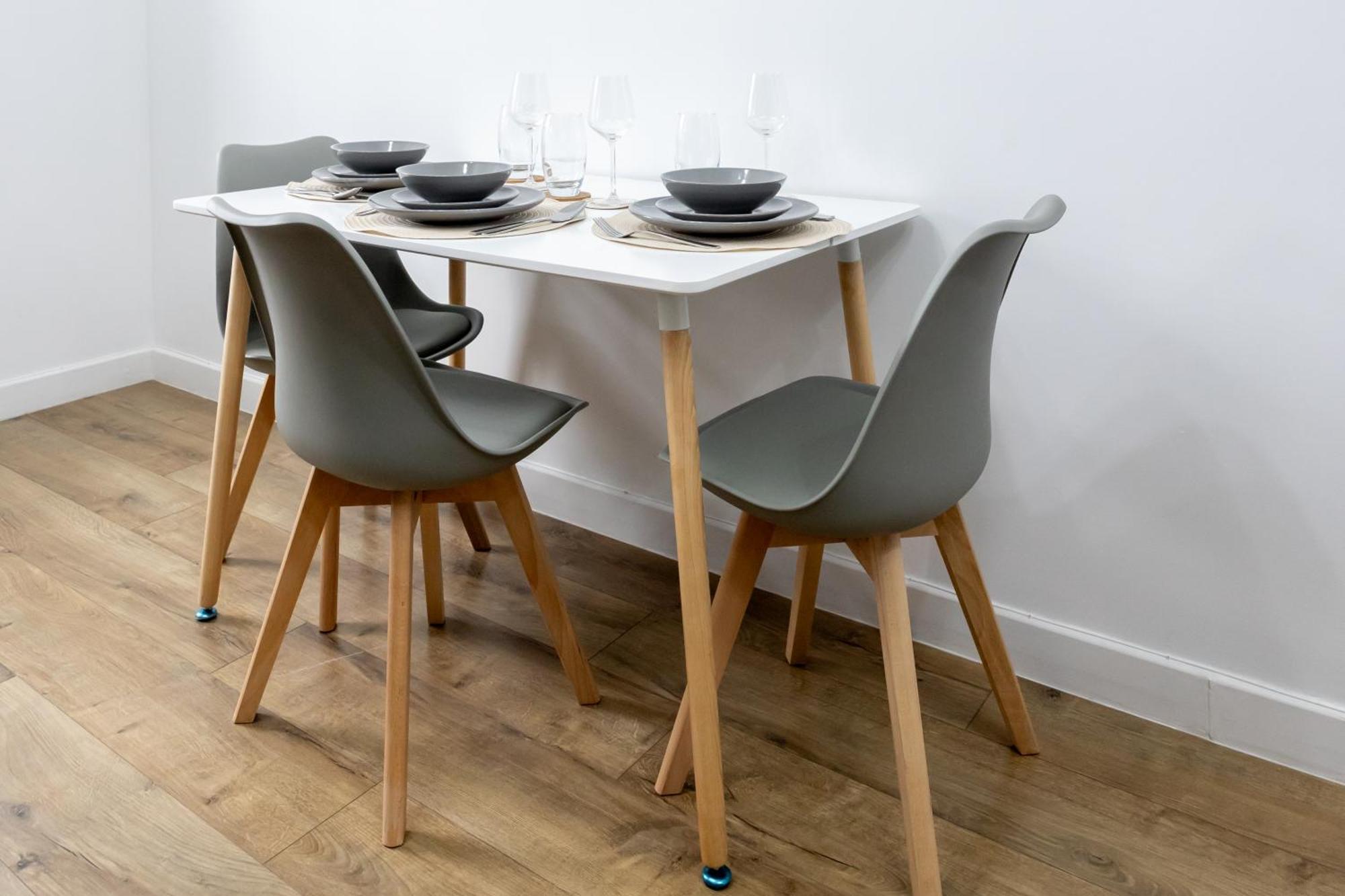Ferienwohnung Stunning 3Br, Free Parking, Near Town Center, Long Term Discoun Reading Exterior foto